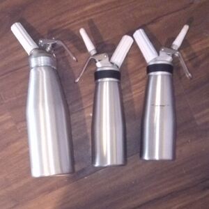 Stainless Steel Whipped Cream Dispenser - Silver